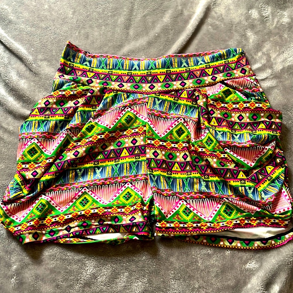 Pink tribal/funky boutique shorts NWT boutique